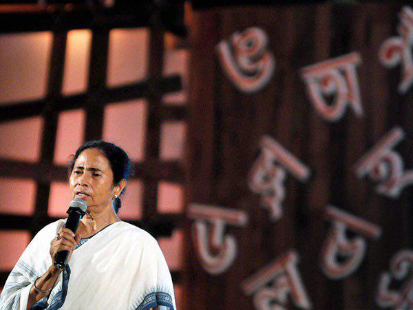 অভিষেককে নিয়ে মমতার বক্তব্য