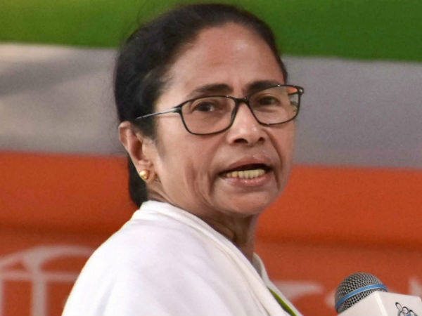 ইদের আগে ‘কল্পতরু’ মমতা, সরকারি কর্মীদের জন্য ‘সুখবর’ লোকসভা ভোট মিটতেই ইদের আগে ‘কল্পতরু’ মমতা, সরকারি কর্মীদের জন্য ‘সুখবর’ লোকসভা ভোট মিটতেই