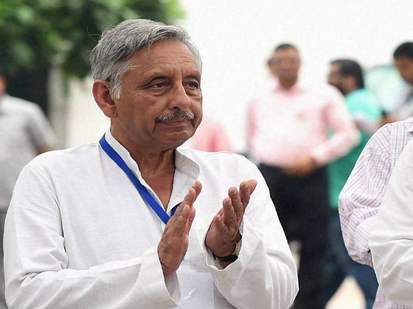 ফের নীচ প্রধানমন্ত্রী বিতর্ক উস্কে কংগ্রেসের সমস্যা বাড়ালেন মণিশঙ্কর ফের নীচ প্রধানমন্ত্রী বিতর্ক উস্কে কংগ্রেসের সমস্যা বাড়ালেন মণিশঙ্কর