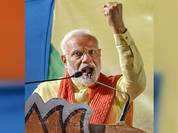 ২০১৯ লোকসভা ভোটে বারাণসী থেকে বিজয় রথে দিল্লির পথে মোদী! ভোট-অঙ্ক কোন বার্তা দিচ্ছে ২০১৯ লোকসভা ভোটে বারাণসী থেকে বিজয় রথে দিল্লির পথে মোদী! ভোট-অঙ্ক কোন বার্তা দিচ্ছে