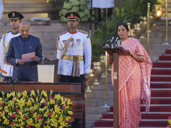 মোদী সরকারে অর্থমন্ত্রী হয়ে কোন ইতিহাস ছুঁলেন নির্মলা সীতারমন মোদী সরকারে অর্থমন্ত্রী হয়ে কোন ইতিহাস ছুঁলেন নির্মলা সীতারমন
