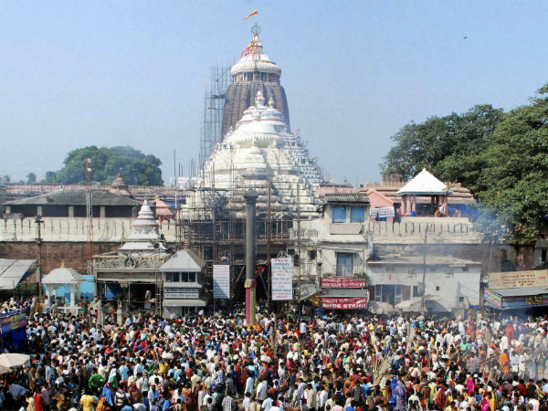 পুরীর জগন্নাথ মন্দিরের ধ্বজা সরিয়ে সাইক্লোন ফণীর সতর্কবার্তা! পরিবর্তে রাখা হল কী পুরীর জগন্নাথ মন্দিরের ধ্বজা সরিয়ে সাইক্লোন ফণীর সতর্কবার্তা! পরিবর্তে রাখা হল কী