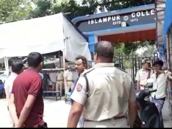 রায়গঞ্জে চতুর্মুখী লড়াই, শেষ হাসি কে হাসবেন? রায়গঞ্জে চতুর্মুখী লড়াই, শেষ হাসি কে হাসবেন?