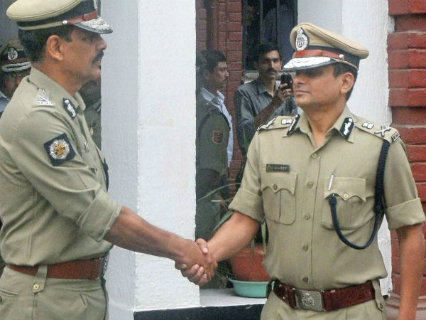 রাজীবের বিরুদ্ধে অভিযোগ