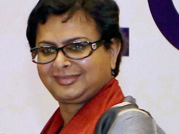 ঋতুপর্ণ ঘোষ নেই আজ ছবছর; সামাজিক দ্বিচারিতাগুলিকে একটানে যে-আব্রু করা ছিল বাঁ-হাতের খেল ঋতুপর্ণ ঘোষ নেই আজ ছবছর; সামাজিক দ্বিচারিতাগুলিকে একটানে যে-আব্রু করা ছিল বাঁ-হাতের খেল