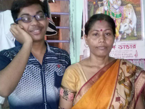 সোশ্যাল মিডিয়া নয় পছন্দ রঙ-তুলি! ওয়ানইন্ডিয়াকে প্রথম প্রতিক্রিয়ায় আর কী জানাল সৌগত সোশ্যাল মিডিয়া নয় পছন্দ রঙ-তুলি! ওয়ানইন্ডিয়াকে প্রথম প্রতিক্রিয়ায় আর কী জানাল সৌগত
