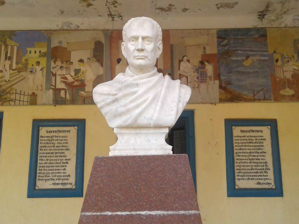 বিদ্যাসাগরের মূর্তি হল টুকরো: এ যেন নারায়ণশিলাকেই লাথি মারা বিদ্যাসাগরের মূর্তি হল টুকরো: এ যেন নারায়ণশিলাকেই লাথি মারা