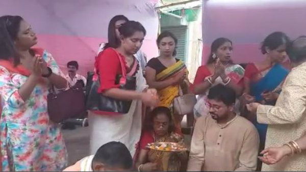 খুঁটি পুজো দিয়ে শুরু! পুজোর দিকে এগোল আলিপুর ৭৮ পল্লি খুঁটি পুজো দিয়ে শুরু! পুজোর দিকে এগোল আলিপুর ৭৮ পল্লি
