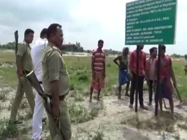 সিঙ্গুরের ছায়া গজলডোবায়! মমতার স্বপ্নের প্রকল্প নিয়ে কৃষক আন্দোলনের নেপথ্যে বিজেপি সিঙ্গুরের ছায়া গজলডোবায়! মমতার স্বপ্নের প্রকল্প নিয়ে কৃষক আন্দোলনের নেপথ্যে বিজেপি