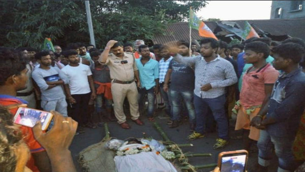 এবার ঘাটালে বিজেপি কর্মী রহস্য মৃত্যু! শুরু রাজনৈতিক চাপানউতর এবার ঘাটালে বিজেপি কর্মী রহস্য মৃত্যু! শুরু রাজনৈতিক চাপানউতর