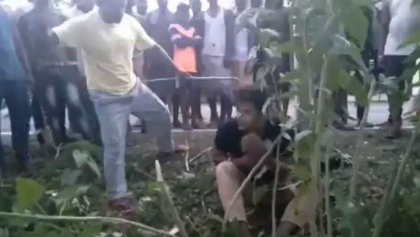 জয়শ্রীরাম বিতর্কের জেরে গণপ্রহারে খুন হওয়া যুবকের বিয়ে হয়েছিল দেড়মাস আগে! তারপর যা ঘটেছে জয়শ্রীরাম বিতর্কের জেরে গণপ্রহারে খুন হওয়া যুবকের বিয়ে হয়েছিল দেড়মাস আগে! তারপর যা ঘটেছে