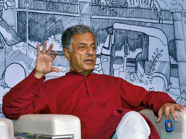 গিরিশ রাজনৈতিক মতামত অত খোলাখুলি না দিলেও বুঝিয়ে দিতেন ঠিক গিরিশ রাজনৈতিক মতামত অত খোলাখুলি না দিলেও বুঝিয়ে দিতেন ঠিক