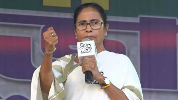 এটা নিজের ভাবমূর্তি বাঁচানোর চেষ্টাই কী শুধু?