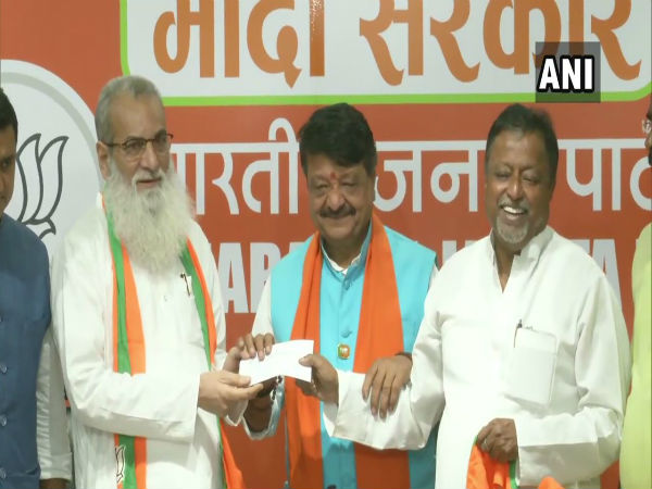 বিজেপিতে যোগ দেওয়ার ১ সপ্তাহের মধ্যে মতবদল! ইস্তফা দিতে চেয়ে চিঠি মনিরুলের বিজেপিতে যোগ দেওয়ার ১ সপ্তাহের মধ্যে মতবদল! ইস্তফা দিতে চেয়ে চিঠি মনিরুলের