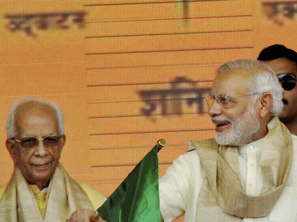 বসিরহাটের ঘটনার পরই দিল্লি পৌঁছলেন রাজ্যপাল, আগামীকাল মোদী-কেশরী বৈঠক বসিরহাটের ঘটনার পরই দিল্লি পৌঁছলেন রাজ্যপাল, আগামীকাল মোদী-কেশরী বৈঠক