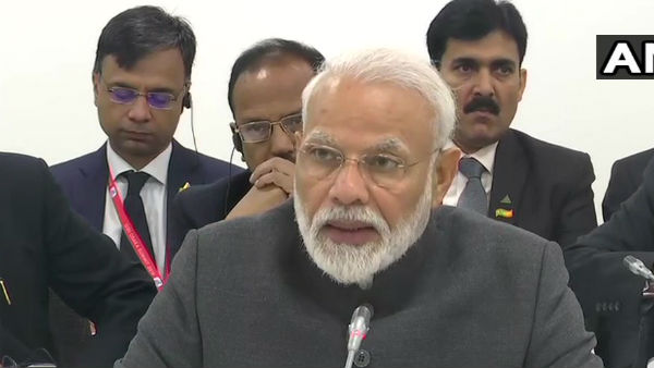 জলসংকট কাটাতে এবার ময়দানে নামছেন মোদী! মন কী বাত-এ প্রধানমন্ত্রীর চমকপ্রদ বার্তা জলসংকট কাটাতে এবার ময়দানে নামছেন মোদী! মন কী বাত-এ প্রধানমন্ত্রীর চমকপ্রদ বার্তা