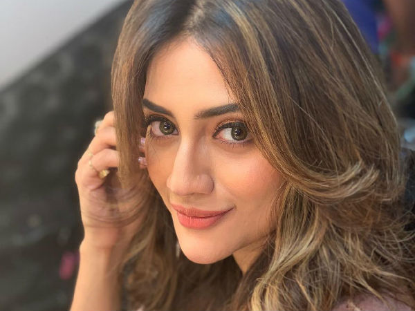 বিয়ের পাকা খবর সোশ্যাল নেটওয়ার্কে নিজেই দিলেন নুসরত বিয়ের পাকা খবর সোশ্যাল নেটওয়ার্কে নিজেই দিলেন নুসরত
