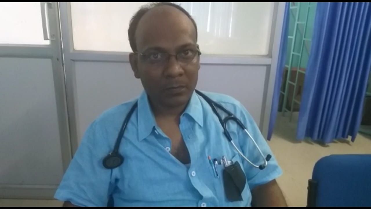 এনআরএস কাণ্ডের প্রেক্ষিতে উত্তরবঙ্গে ডাক্তারদের গণ-ইস্তফার হুমকি, আন্দোলনে সামিল নার্সিং কর্মীরাও এনআরএস কাণ্ডের প্রেক্ষিতে উত্তরবঙ্গে ডাক্তারদের গণ-ইস্তফার হুমকি, আন্দোলনে সামিল নার্সিং কর্মীরাও