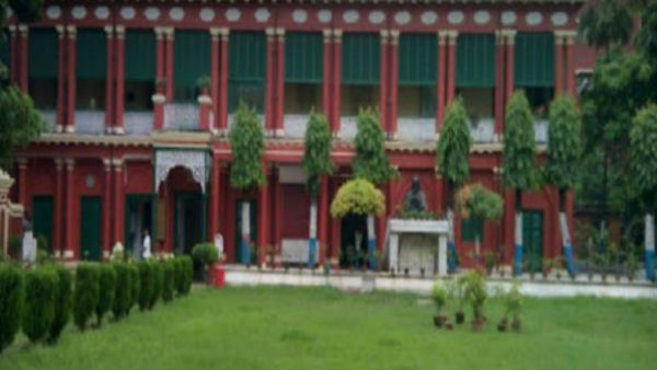 জাতপাত বিতর্ক এবার এরাজ্যেও! উপাচার্যের কাছে পদত্যাগপত্র ৪ অধ্যাপক-অধ্যাপিকার জাতপাত বিতর্ক এবার এরাজ্যেও! উপাচার্যের কাছে পদত্যাগপত্র ৪ অধ্যাপক-অধ্যাপিকার