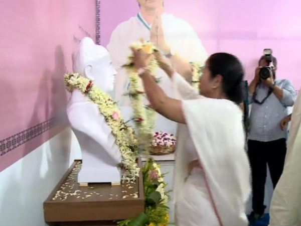 বিদ্যাসাগর মূর্তি: নবজাগরণের জন্যে নবচেতনা চাই বিদ্যাসাগর মূর্তি: নবজাগরণের জন্যে নবচেতনা চাই