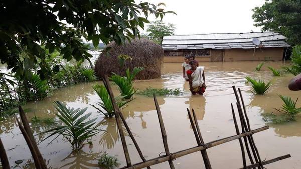 অসম-বিহার-মেঘালয়ের জন্য প্রার্থনা ভারতীয় ক্রিকেটারদের, কী বললেন তাঁরা অসম-বিহার-মেঘালয়ের জন্য প্রার্থনা ভারতীয় ক্রিকেটারদের, কী বললেন তাঁরা
