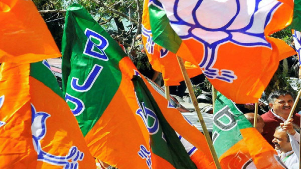ডারউইনের তত্ত্ব নিয়ে ফের প্রশ্ন তুললেন! প্রভাবশালী বিজেপি সাংসদ জানালেন নিজের কথা ডারউইনের তত্ত্ব নিয়ে ফের প্রশ্ন তুললেন! প্রভাবশালী বিজেপি সাংসদ জানালেন নিজের কথা