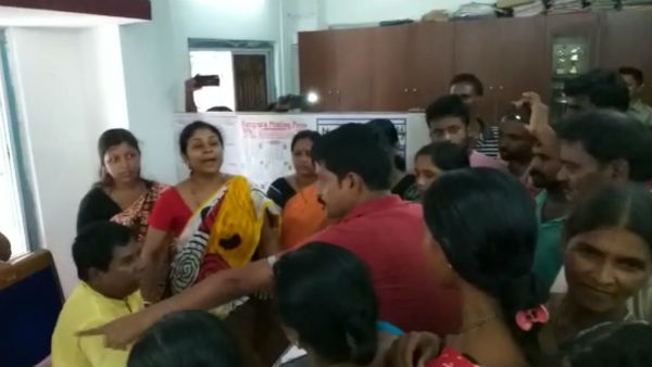 কাটমানি নেওয়ার অভিযোগ, পুরপ্রধানের স্বামীকে শাড়ি পরানোর অভিযোগ কোচবিহারে কাটমানি নেওয়ার অভিযোগ, পুরপ্রধানের স্বামীকে শাড়ি পরানোর অভিযোগ কোচবিহারে