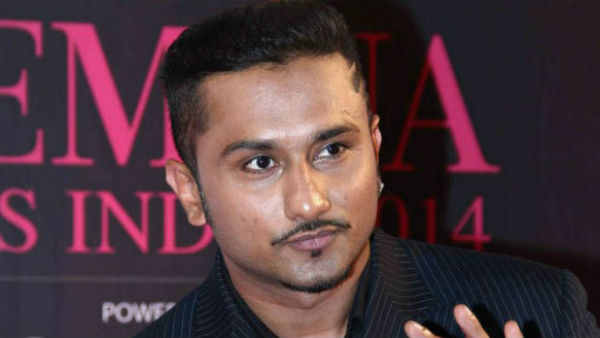 মহিলাদের নিয়ে অশালীন গান! ফের আইনি জটিলতায় হানি সিং মহিলাদের নিয়ে অশালীন গান! ফের আইনি জটিলতায় হানি সিং