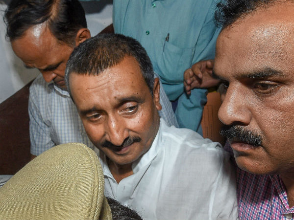 উন্নাও গণধর্ষণ কাণ্ডের নিগৃহীতার গাড়ি দুর্ঘটনা, কুলদীপ সেঙ্গারের বিরুদ্ধে খুনের মামলা উন্নাও গণধর্ষণ কাণ্ডের নিগৃহীতার গাড়ি দুর্ঘটনা, কুলদীপ সেঙ্গারের বিরুদ্ধে খুনের মামলা