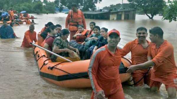 সকাল থেকেই সক্রিয় রেল ও রাজ্য সরকার