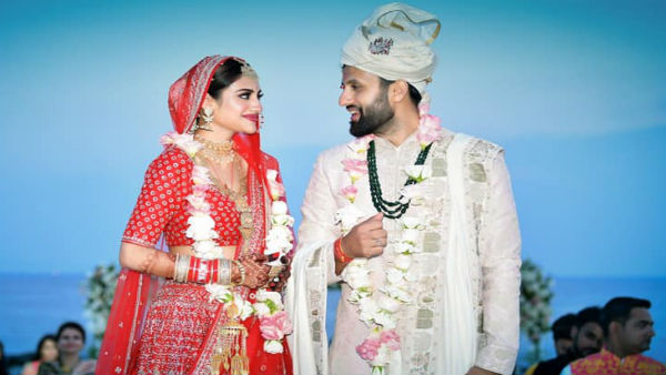 বিয়ের মধ্যে নুসরতের স্বামী নিখিলের সঙ্গে চরম প্রতারণা! কী ঘটে গিয়েছে বিয়ের মধ্যে নুসরতের স্বামী নিখিলের সঙ্গে চরম প্রতারণা! কী ঘটে গিয়েছে