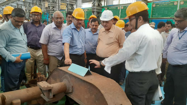 প্রযুক্তিকে ব্যবহার করে মানুষের আরও কাছে পৌঁছে যেতে চাইছে ভারতীয় রেল প্রযুক্তিকে ব্যবহার করে মানুষের আরও কাছে পৌঁছে যেতে চাইছে ভারতীয় রেল