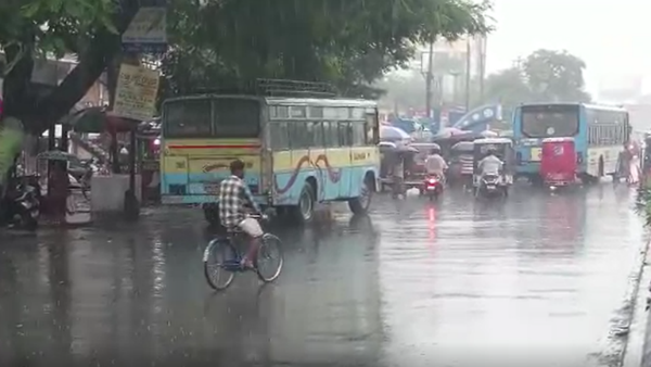 প্রবল বর্ষণে বিপর্যস্ত পাহাড়, ধসে বন্ধ সিকিম যাওয়ার পথ প্রবল বর্ষণে বিপর্যস্ত পাহাড়, ধসে বন্ধ সিকিম যাওয়ার পথ