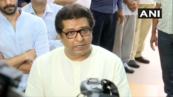 ব্যালট ফেরানোর দাবিতে বৈঠক! মহারাষ্ট্রের কর্মসূচিতে মমতাকে আমন্ত্রণ রাজের ব্যালট ফেরানোর দাবিতে বৈঠক! মহারাষ্ট্রের কর্মসূচিতে মমতাকে আমন্ত্রণ রাজের