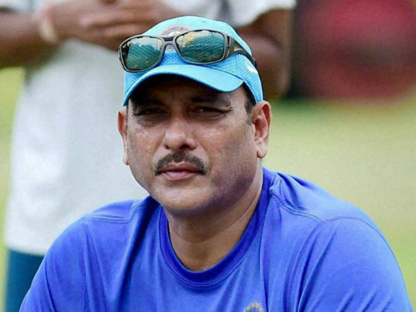 টিম ইন্ডিয়ার হেড কোচ পদে রবি শাস্ত্রীর চাকরি বহাল থাকতে পারে! টিম ইন্ডিয়ার হেড কোচ পদে রবি শাস্ত্রীর চাকরি বহাল থাকতে পারে!