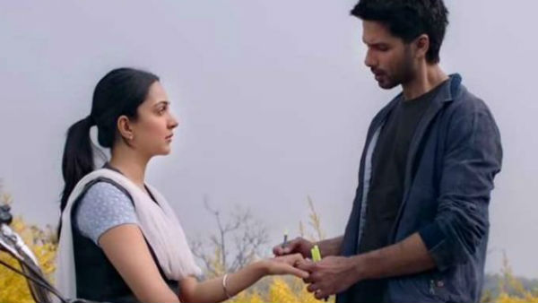 প্রেমিকাকে যখন ইচ্ছে থাপ্পড়.. ছুঁয়ে না দেখতে চাইলে আবেগ থাকে না ! বিতর্কে কবীর সিং-এর পরিচালক প্রেমিকাকে যখন ইচ্ছে থাপ্পড়.. ছুঁয়ে না দেখতে চাইলে আবেগ থাকে না ! বিতর্কে কবীর সিং-এর পরিচালক