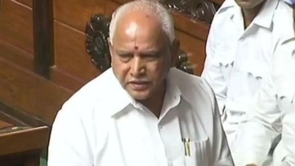 কর্ণাটকে আজ হাইভোল্টেজ আস্থা ভোট! টানটান উত্তেজনায় ইয়েদুরপ্পা বনাম কুমারস্বামী লড়াই কর্ণাটকে আজ হাইভোল্টেজ আস্থা ভোট! টানটান উত্তেজনায় ইয়েদুরপ্পা বনাম কুমারস্বামী লড়াই