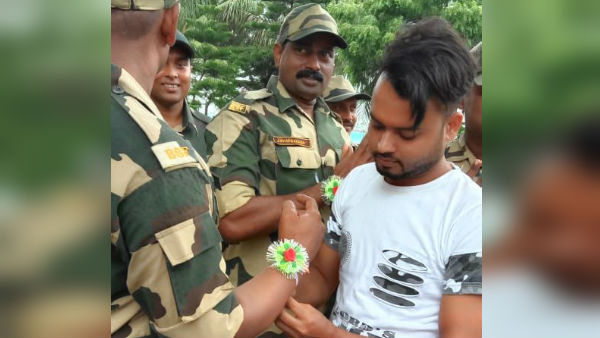 সীমান্তে রাখি বন্ধন! জওয়ানদের মনে করিয়ে দিল পরিবারের কথা সীমান্তে রাখি বন্ধন! জওয়ানদের মনে করিয়ে দিল পরিবারের কথা