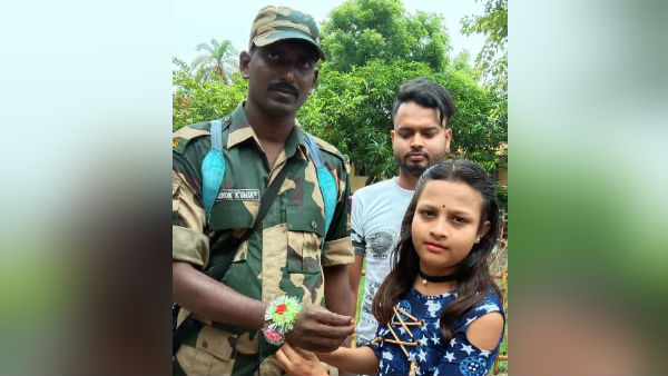 সীমান্তে রাখি বন্ধন! জওয়ানদের মনে করিয়ে দিল পরিবারের কথা সীমান্তে রাখি বন্ধন! জওয়ানদের মনে করিয়ে দিল পরিবারের কথা