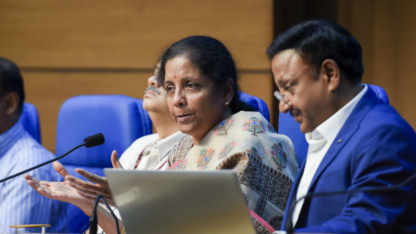 ভারতের বাণিজ্যিক ইস্যুগুলি নিয়ে আলোচনা করতে আজ বৈঠকে অর্থমন্ত্রী