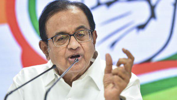 গ্রেফতারির খাঁড়া চিদাম্বরমের সামনে! চরম বিপাকে কংগ্রেস নেতা গ্রেফতারির খাঁড়া চিদাম্বরমের সামনে! চরম বিপাকে কংগ্রেস নেতা