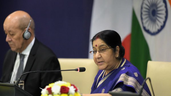সুষমা স্বরাজ না থাকলে আমি রাশিয়ায় আটকে থাকতাম, অভিনেতার স্মৃতি চারণা অজানা কথা প্রকাশ্যে সুষমা স্বরাজ না থাকলে আমি রাশিয়ায় আটকে থাকতাম, অভিনেতার স্মৃতি চারণা অজানা কথা প্রকাশ্যে
