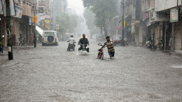 গুজরাতে সবচেয়ে খারাপ অবস্থা কচ্ছে