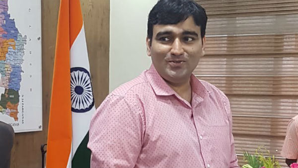 হুমকি ফোনের জেরে অপসারিত নদিয়ায় জেলাশাসক হুমকি ফোনের জেরে অপসারিত নদিয়ায় জেলাশাসক