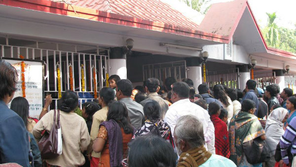 কচুয়া ধামে বড় দুর্ঘটনা, পদপিষ্ট হয়ে মৃত ৫ কচুয়া ধামে বড় দুর্ঘটনা, পদপিষ্ট হয়ে মৃত ৫
