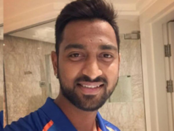 সাতে ক্রুনাল পাণ্ডিয়া