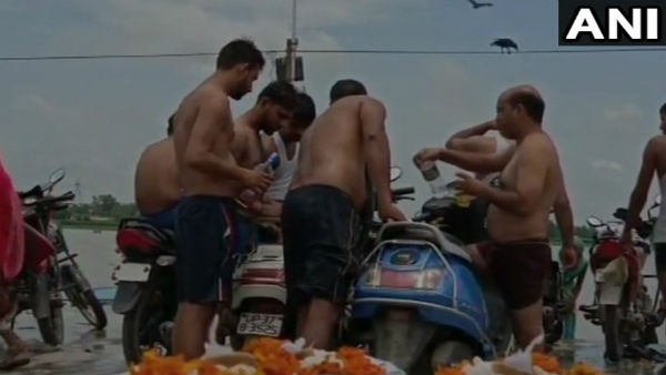 শ্রাবণের কনোয়ার যাত্রায় শিবভক্তদের মদ্যপান, কড়া পদক্ষেপের সিদান্ত প্রশাসনের শ্রাবণের কনোয়ার যাত্রায় শিবভক্তদের মদ্যপান, কড়া পদক্ষেপের সিদান্ত প্রশাসনের