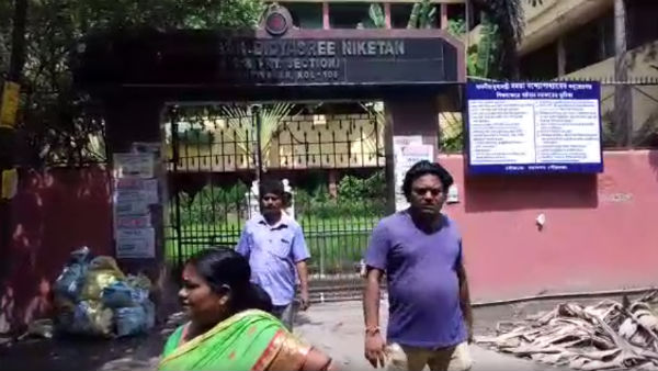 হুগলির পর এবার ডানলপ, মিড ডে মিল বিতর্ক একলাফে গঙ্গার এপারে হুগলির পর এবার ডানলপ, মিড ডে মিল বিতর্ক একলাফে গঙ্গার এপারে