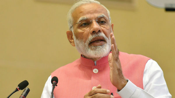কাশ্মীর প্রসঙ্গ বৈঠকে এড়িয়ে গিয়েছেন মোদী