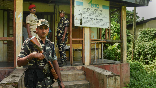 রাত পোহালেই চূড়ান্ত এনআরসি, নিরাপত্তার বজ্র-আঁটুনি অসমে রাত পোহালেই চূড়ান্ত এনআরসি, নিরাপত্তার বজ্র-আঁটুনি অসমে
